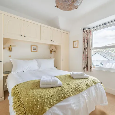 7 Bed In Ambleside Oc-Lr053 Ambleside