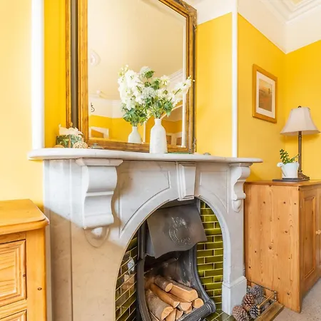 7 Bed In Ambleside Oc-Lr053