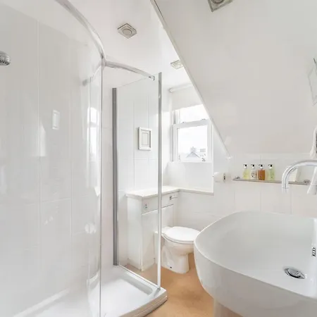 7 Bed In Ambleside Oc-Lr053 Ambleside