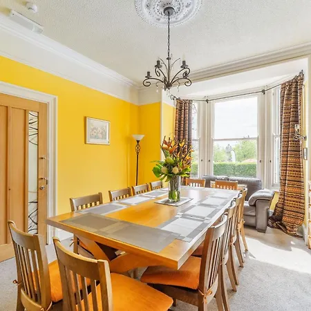 7 Bed In Ambleside Oc-Lr053 Ambleside