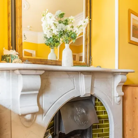 7 Bed In Ambleside Oc-Lr053