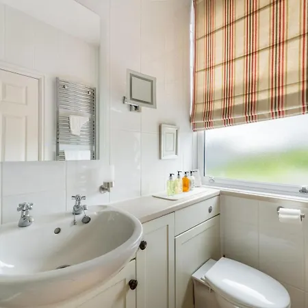 7 Bed In Ambleside Oc-Lr053 אמבלסייד